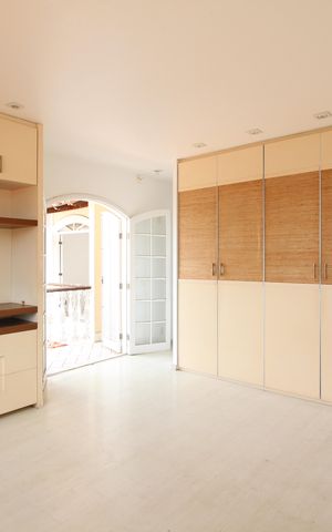 Casa de condomínio à venda com 467m², 6 quartos e 4 vagasQuarto 5 - Suíte