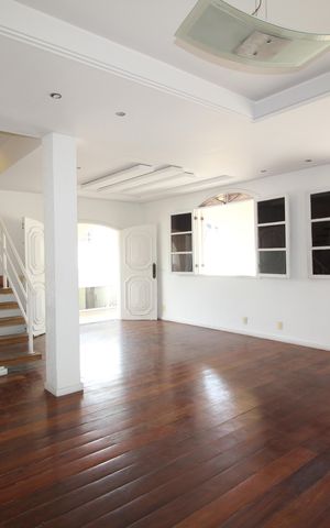 Casa de condomínio à venda com 467m², 6 quartos e 4 vagasSala 1
