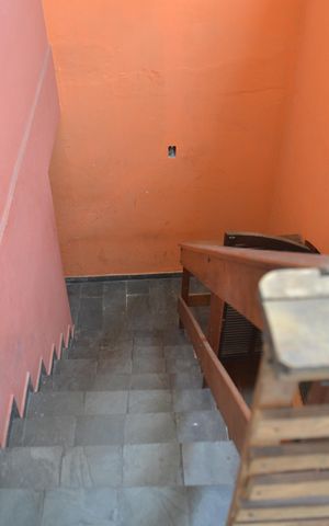 Casa à venda com 380m², 5 quartos e 2 vagasCorredor