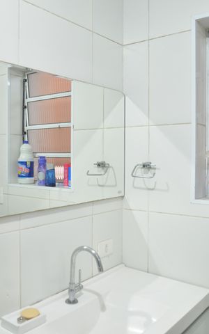 Casa à venda com 380m², 5 quartos e 2 vagasBanheiro 4