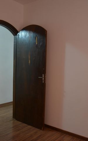 Casa à venda com 380m², 5 quartos e 2 vagasQuarto