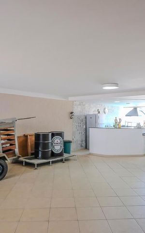 Casa à venda com 465m², 3 quartos e 7 vagasGaragem e área de lazer