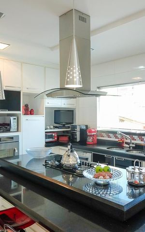 Casa à venda com 465m², 3 quartos e 7 vagasCozinha