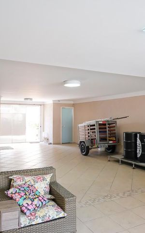 Casa à venda com 465m², 3 quartos e 7 vagasGaragem e área de lazer
