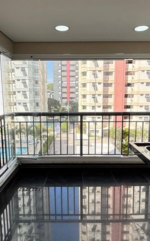 Apartamento para alugar com 65m², 2 quartos e 1 vaga Apartamento para alugar com 65m², 2 quartos e 1 vagaSala - Sala de Jantar Varanda