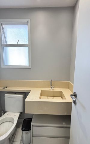 Apartamento para alugar com 65m², 2 quartos e 1 vaga Apartamento para alugar com 65m², 2 quartos e 1 vagaBanheiro da Suíte