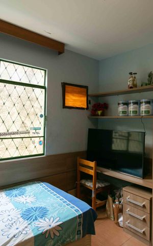 Casa à venda com 360m², 3 quartos e 2 vagas Casa à venda com 360m², 3 quartos e 2 vagasQuarto 1