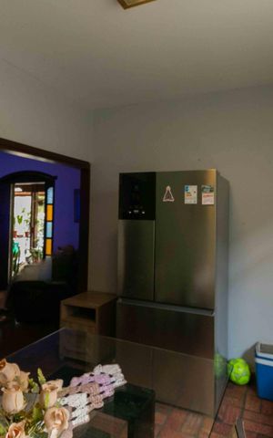 Casa à venda com 360m², 3 quartos e 2 vagas Casa à venda com 360m², 3 quartos e 2 vagasCopa