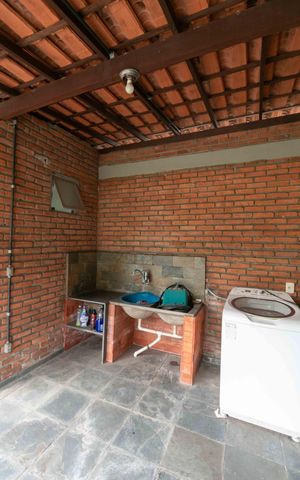 Casa à venda com 360m², 3 quartos e 2 vagas Casa à venda com 360m², 3 quartos e 2 vagasÁrea de Serviço