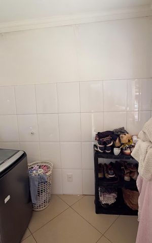 Casa à venda com 400m², 5 quartos e 3 vagas Casa à venda com 400m², 5 quartos e 3 vagasÁrea de Serviço