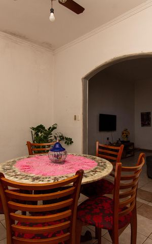 Casa à venda com 253m², 2 quartos e 1 vaga Casa à venda com 253m², 2 quartos e 1 vagaSala de Jantar