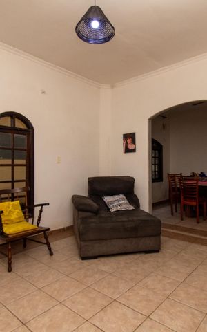 Casa à venda com 253m², 2 quartos e 1 vaga Casa à venda com 253m², 2 quartos e 1 vagaSala