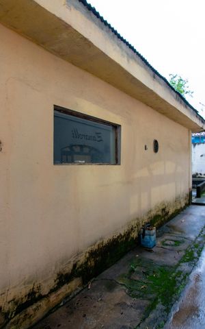 Casa à venda com 253m², 2 quartos e 1 vaga Casa à venda com 253m², 2 quartos e 1 vagaÁrea externa