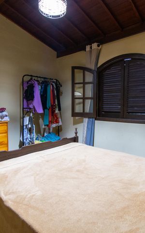 Casa à venda com 253m², 2 quartos e 1 vaga Casa à venda com 253m², 2 quartos e 1 vagaSuíte