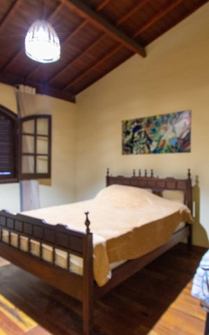 Casa à venda com 253m², 2 quartos e 1 vaga Casa à venda com 253m², 2 quartos e 1 vagaSuíte