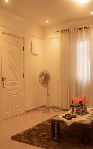 Casa à venda com 330m², 3 quartos e 4 vagasSala 3/Escritório