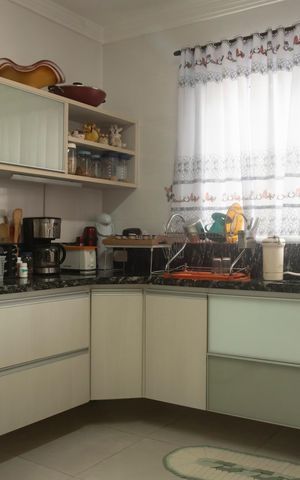 Casa à venda com 330m², 3 quartos e 4 vagasCozinha