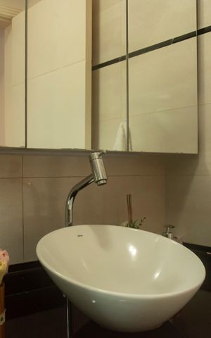 Casa à venda com 330m², 3 quartos e 4 vagasBanheiro da Suíte 1