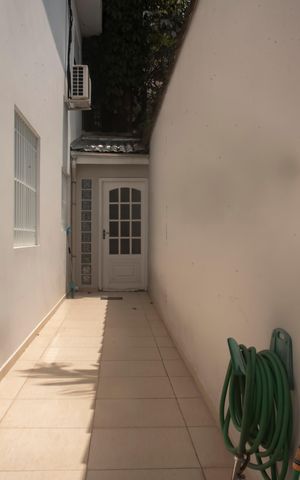 Casa à venda com 330m², 3 quartos e 4 vagasQuintal