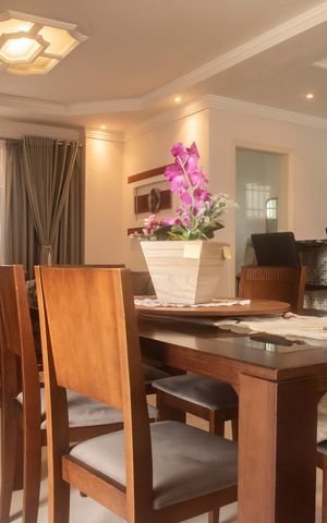 Casa à venda com 330m², 3 quartos e 4 vagasSala de jantar