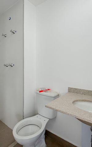 Apartamento à venda com 69m², 2 quartos e 1 vaga Apartamento à venda com 69m², 2 quartos e 1 vagaBanheiro