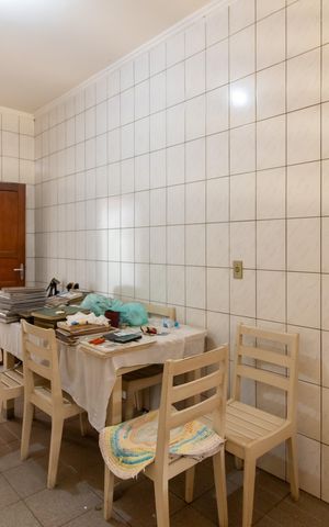 Casa à venda com 376m², 3 quartos e 1 vaga Casa à venda com 376m², 3 quartos e 1 vagaCozinha