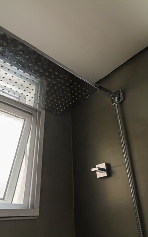 Apartamento à venda com 223m², 3 quartos e 4 vagas Apartamento à venda com 223m², 3 quartos e 4 vagasBanheiro Da Suíte