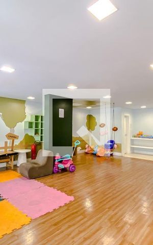 Apartamento à venda com 223m², 3 quartos e 4 vagas Apartamento à venda com 223m², 3 quartos e 4 vagasBrinquedoteca