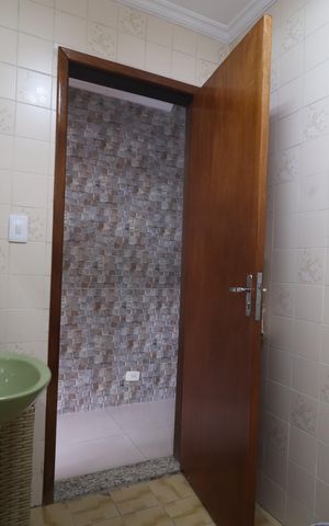 Casa à venda com 137m², 3 quartos e 2 vagasBanheiro 2