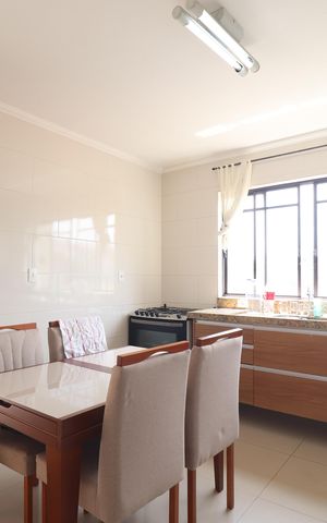 Casa à venda com 137m², 3 quartos e 2 vagasCozinha