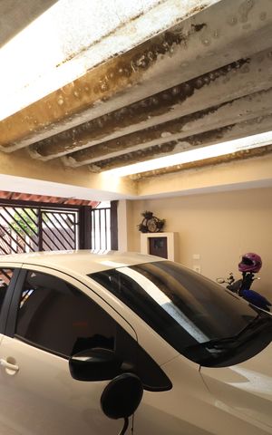 Casa à venda com 137m², 3 quartos e 2 vagasGaragem