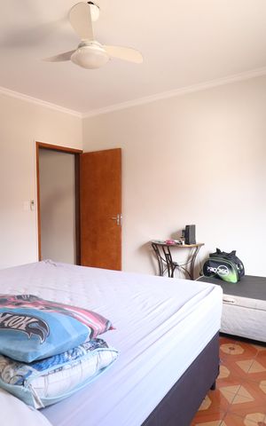 Casa à venda com 137m², 3 quartos e 2 vagasQuarto 1