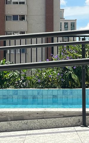Studio à venda com 26m², 1 quarto e sem vaga Studio à venda com 26m², 1 quarto e sem vagaÁrea comum - Piscina