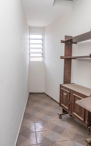Casa à venda com 280m², 4 quartos e 4 vagas Casa à venda com 280m², 4 quartos e 4 vagasCasa 2 quartinho