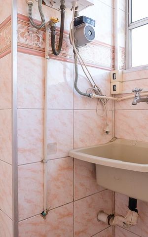 Apartamento à venda com 60m², 2 quartos e 1 vagaÁrea de serviço