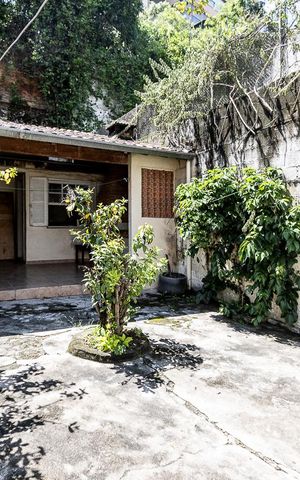 Casa à venda com 250m², 3 quartos e 2 vagasQuintal