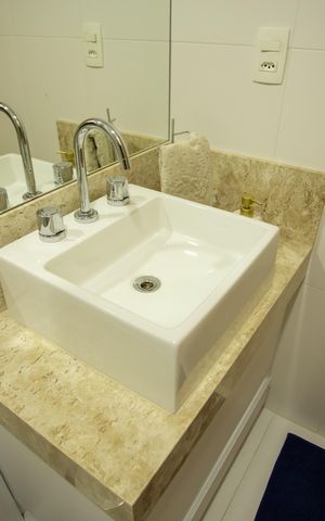 Apartamento à venda com 76m², 2 quartos e 2 vagas Apartamento à venda com 76m², 2 quartos e 2 vagasBANHEIRO