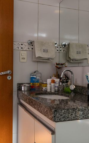 Apartamento à venda com 174m², 3 quartos e 3 vagas Apartamento à venda com 174m², 3 quartos e 3 vagasBanheiro da Suíte