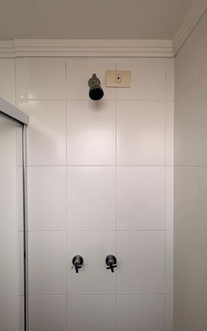 Apartamento à venda com 75m², 2 quartos e 2 vagas Apartamento à venda com 75m², 2 quartos e 2 vagasBanheiro da Suíte