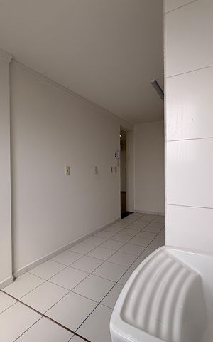Apartamento à venda com 75m², 2 quartos e 2 vagas Apartamento à venda com 75m², 2 quartos e 2 vagasÁrea de serviço