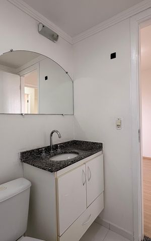 Apartamento à venda com 75m², 2 quartos e 2 vagas Apartamento à venda com 75m², 2 quartos e 2 vagasBanheiro da Suíte