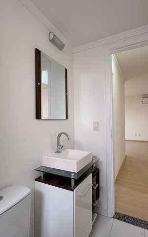 Apartamento à venda com 75m², 2 quartos e 2 vagas Apartamento à venda com 75m², 2 quartos e 2 vagasBanheiro