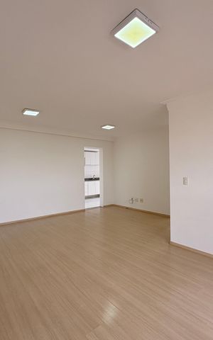 Apartamento à venda com 75m², 2 quartos e 2 vagas Apartamento à venda com 75m², 2 quartos e 2 vagasSala