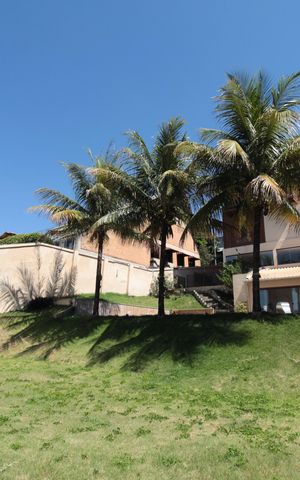 Casa à venda com 370m², 5 quartos e 8 vagasÁrea Externa