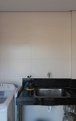 Casa à venda com 370m², 5 quartos e 8 vagasÁrea de Serviço