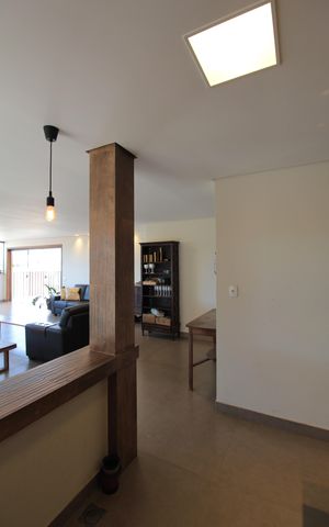 Casa à venda com 370m², 5 quartos e 8 vagasSala 2