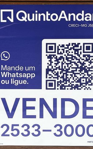 Casa à venda com 370m², 5 quartos e 8 vagasPlaca