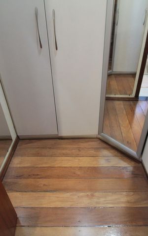 Casa à venda com 370m², 5 quartos e 8 vagasCloset do quarto 1