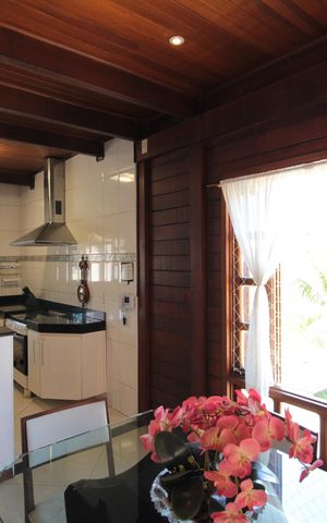 Casa à venda com 370m², 5 quartos e 8 vagasCopa