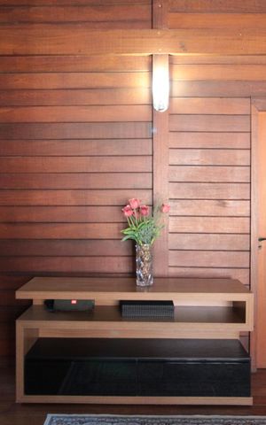 Casa à venda com 370m², 5 quartos e 8 vagasCorredor